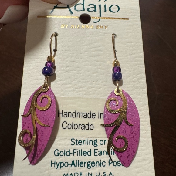 Dangle earrings - Picture 2 of 3